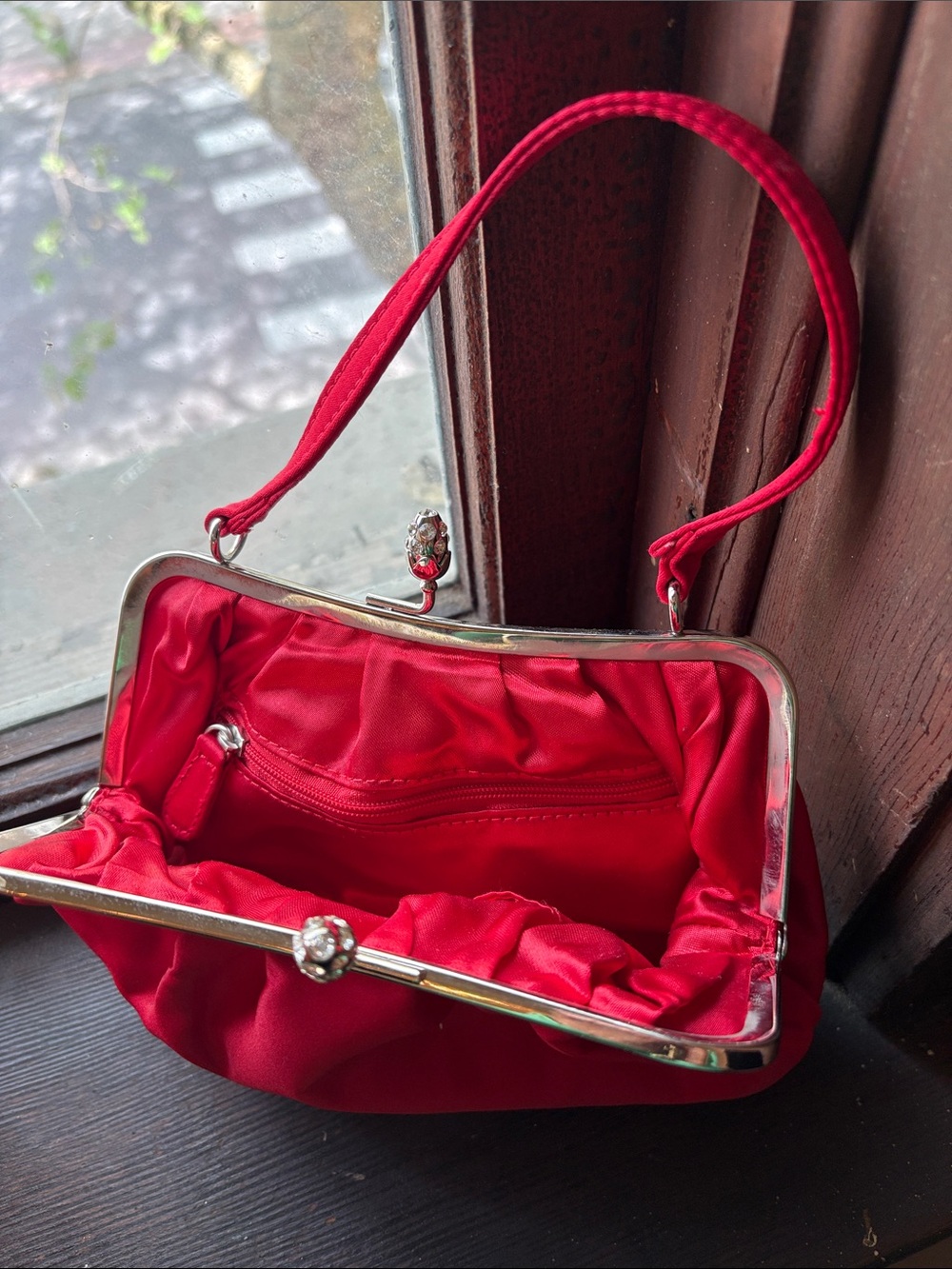 Red Gathered Satin Frame Handbag - Picture 2 of 4